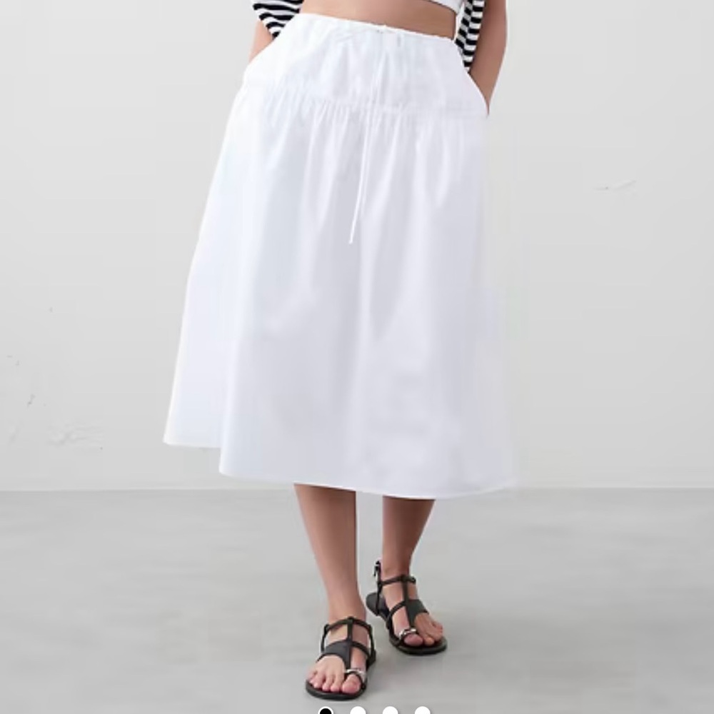 Banana Republic Crisp White Midi Skirt Brand New
